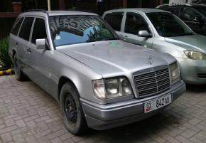 В аренду Mercedes-Benz Е200 630 Сом/сутки