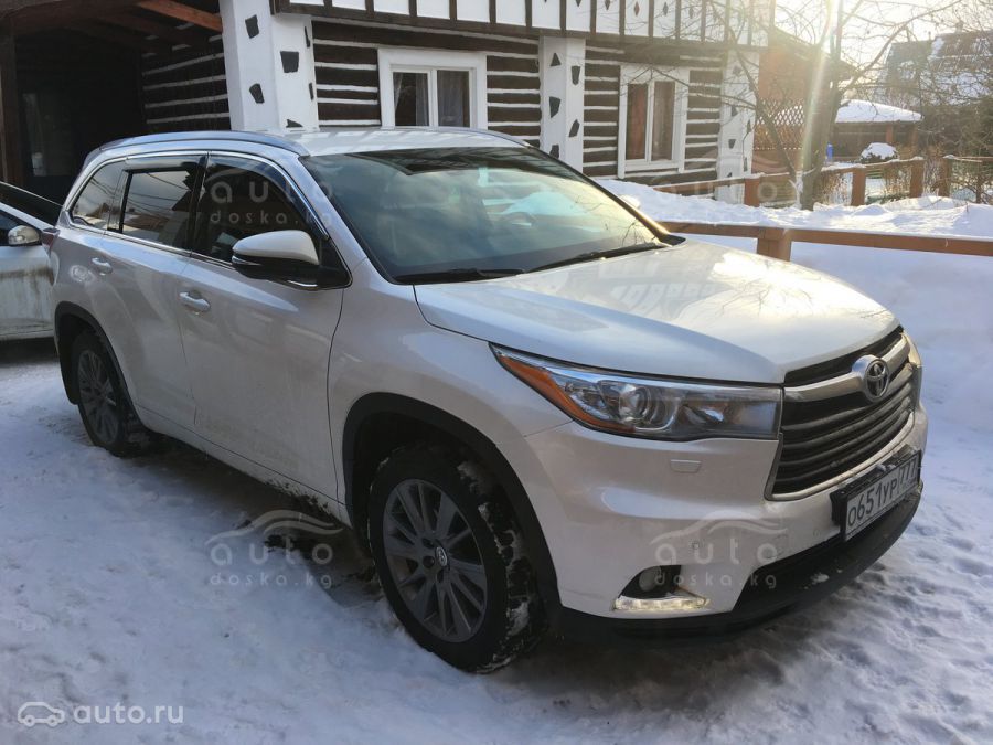 Toyota Highlander 2011 горах