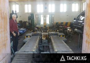 Диагностика ходовой части автомобиля на вибростенде.